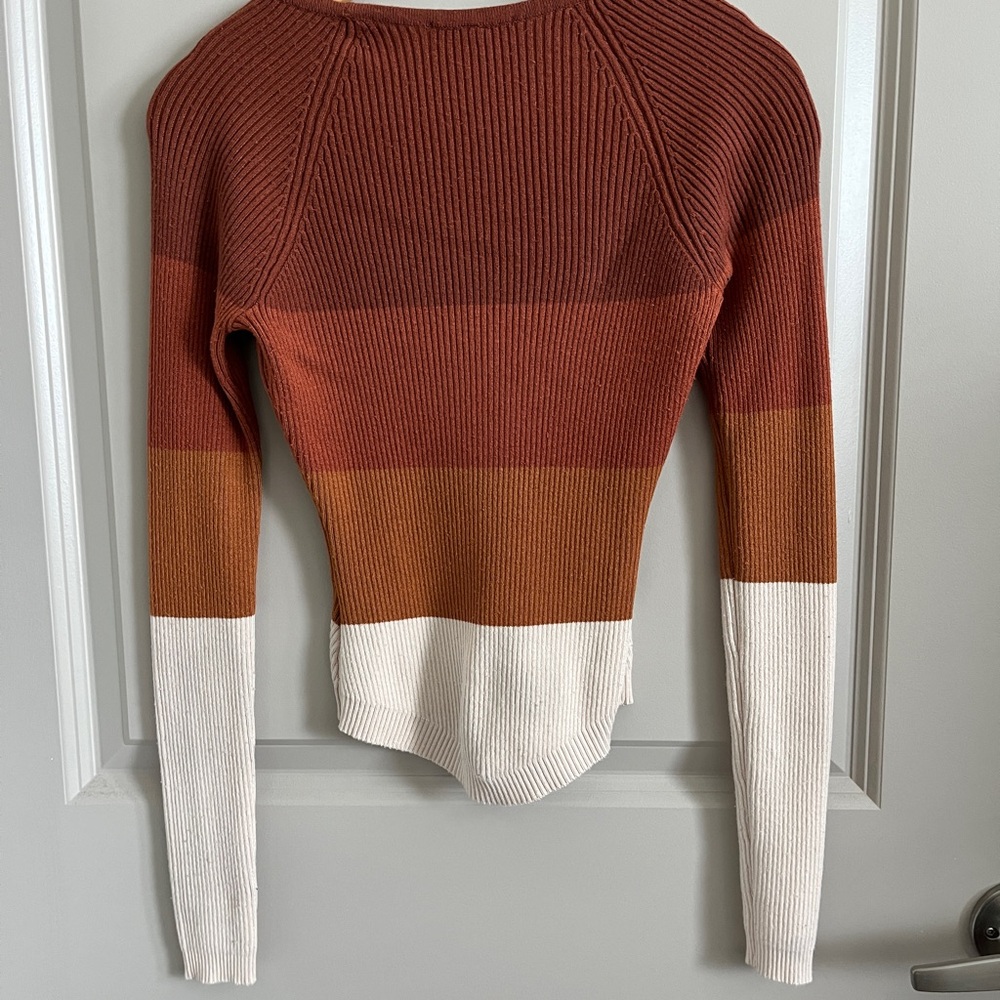 Derek Heart Fall Ribbed Knit Sweater in Rust - Picture 2 of 5